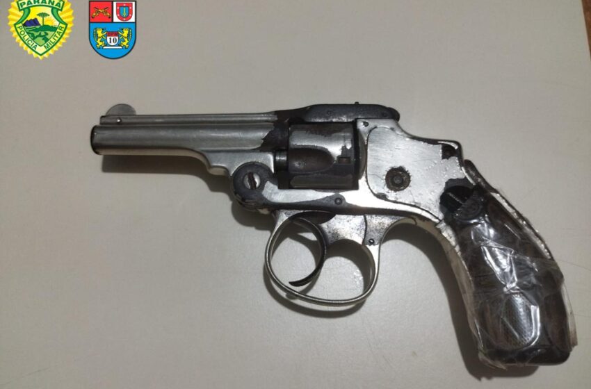 PM apreende revólver e adolescente após roubo em Apucarana